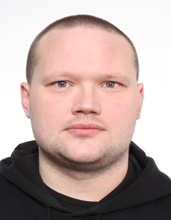 КРАЙНІК РОМАН ОЛЕКСАНДРОВИЧ