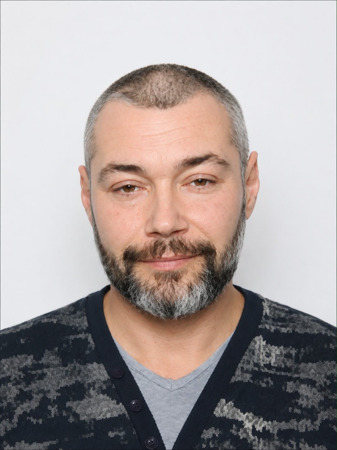 ЛАЗЕБНИК РОМАН СЕРГІЙОВИЧ