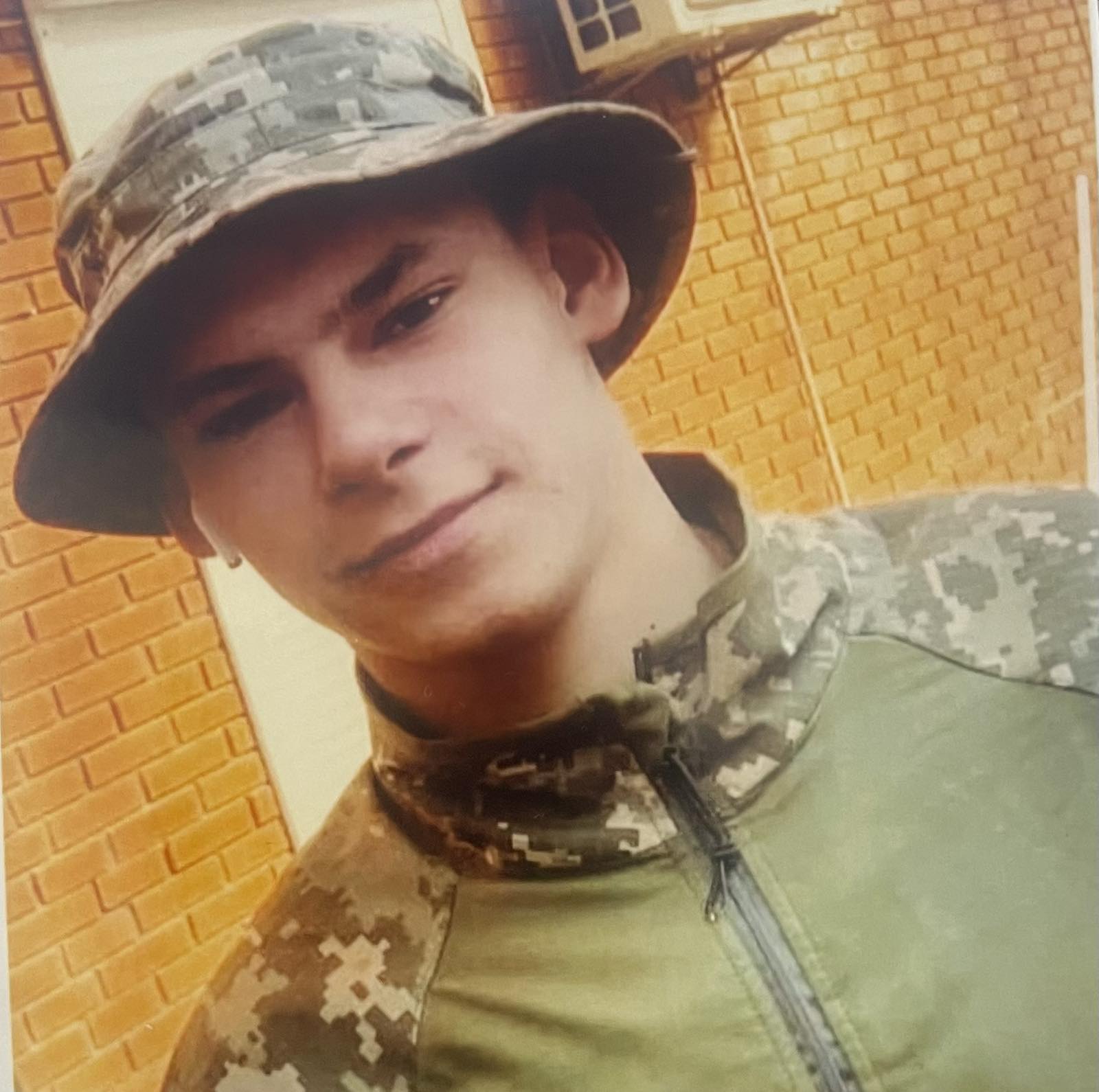 ХМЕЛЮК НАЗАР ОЛЕГОВИЧ