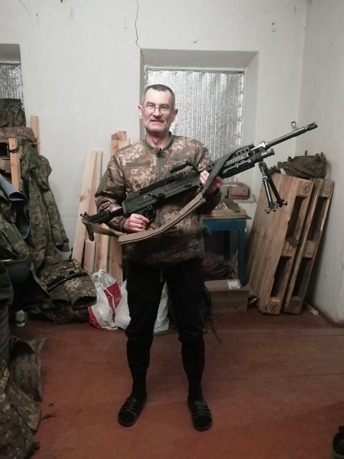 БОНДАР ОЛЕГ МИКОЛАЙОВИЧ